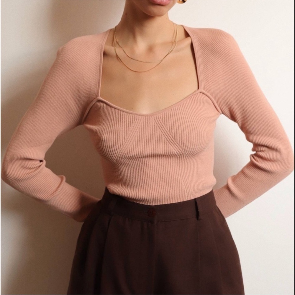 Astr‎ the Label Rosa Long Sleeve Knit Top Square Neck Open Back Blouse